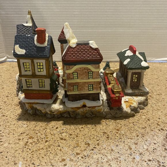 Vintage Cobblestone Corners Village Scene Hand Painted Porcelain Christmas EUC - Picture 8 of 9